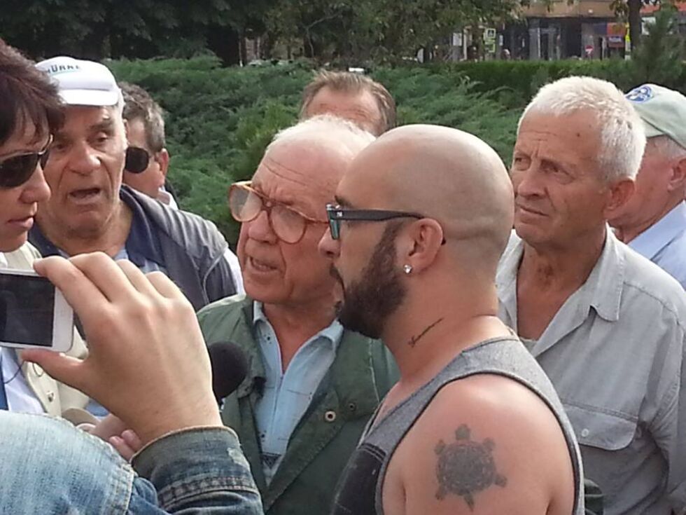 Мишо Шамара - специален гост на контрапротеста