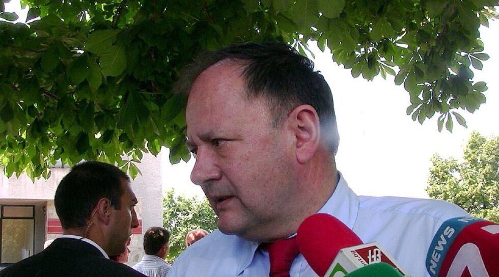 Миков получи чувал с картофи 