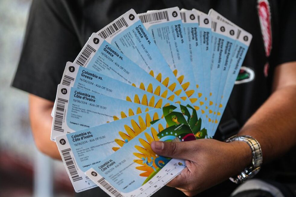 Партньор на ФИФА арестуван за нелегална продажба на билети за Мондиала
