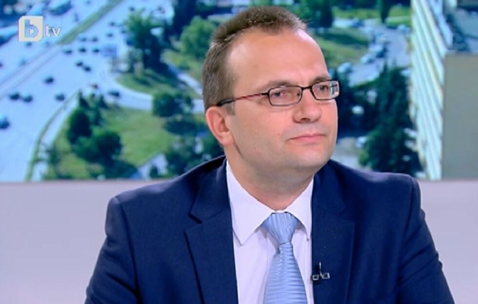Мартин Димитров: По-голям риск за повишаване цената на тока би бил проектът „Белене”