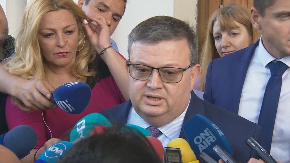 Цацаров: Бойков има поръчител и подбудител, събирани са данни с търговска цел