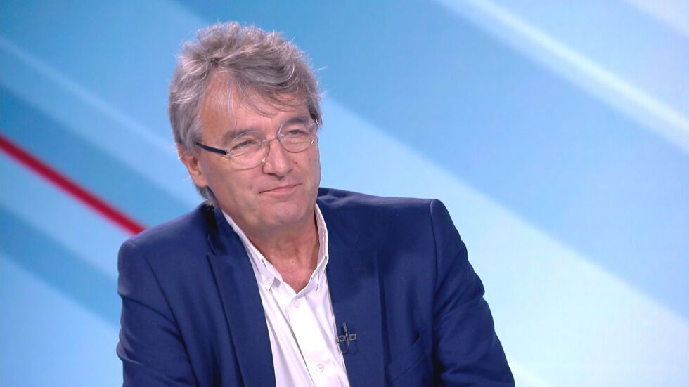 Акад. Лъчезар Трайков: Българските лекари се справиха с предизвикателството COVID-19