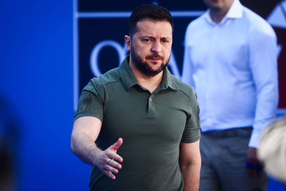 „Русия унищожи ТЕЦ до Киев“: Зеленски призова САЩ незабавно да одобрят помощта за Украйна