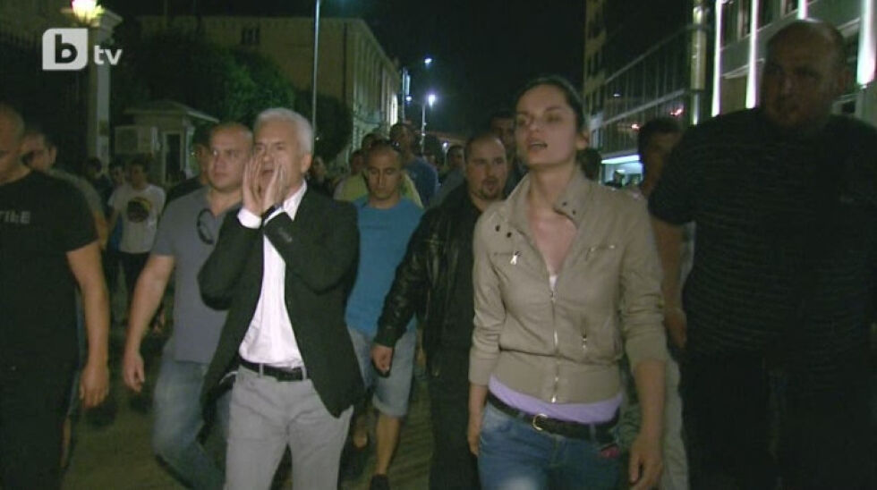 Съседството с централата на „Атака” пречи на Националната опера