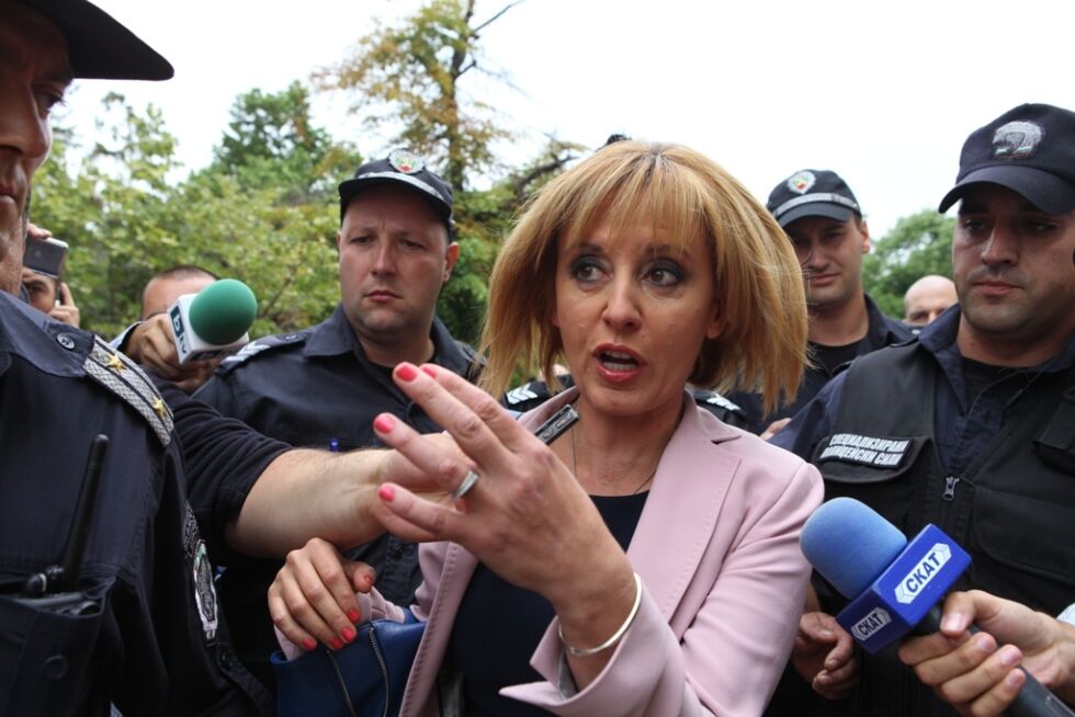 Мая Манолова: Протестите - нова форма на временна заетост