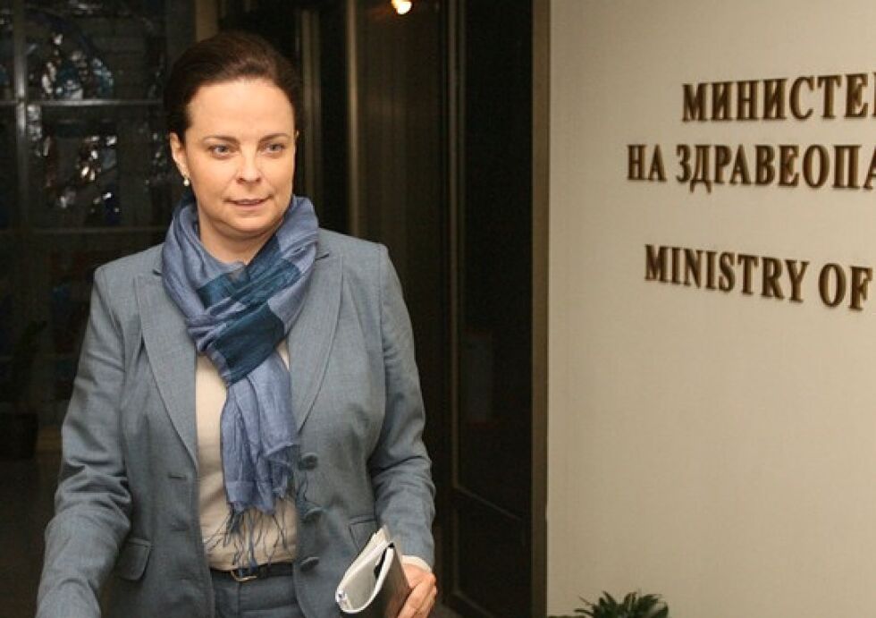 Обществени поръчки за близо 30 млн. лв., наследени от Андреева, са спрени