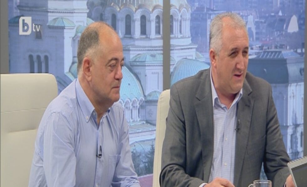 Отдалечаващи се от ДПС пари в основата на конфликта между Пеевски и Василев