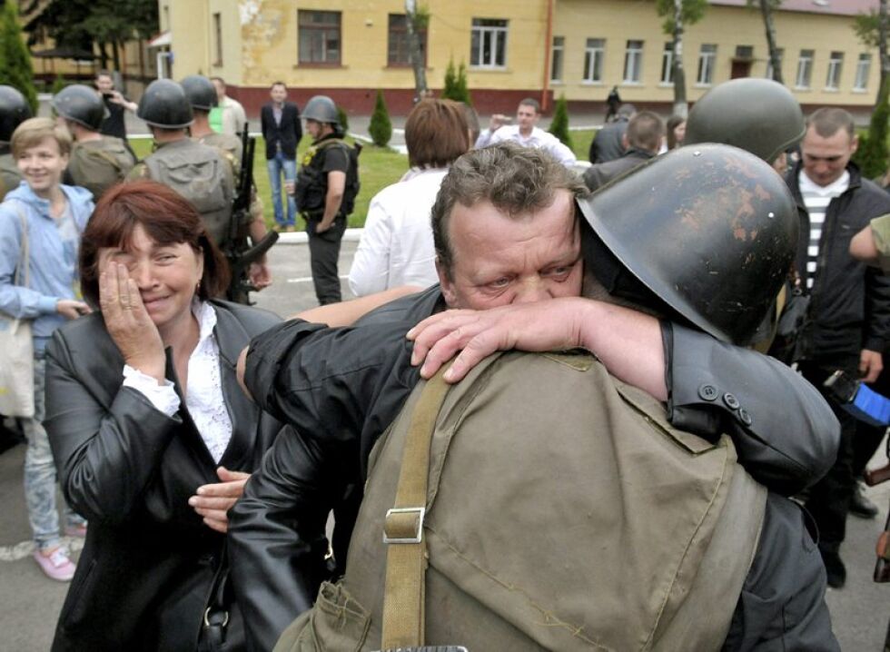 Порошенко обяви прекратяване на огъня в Източна Украйна