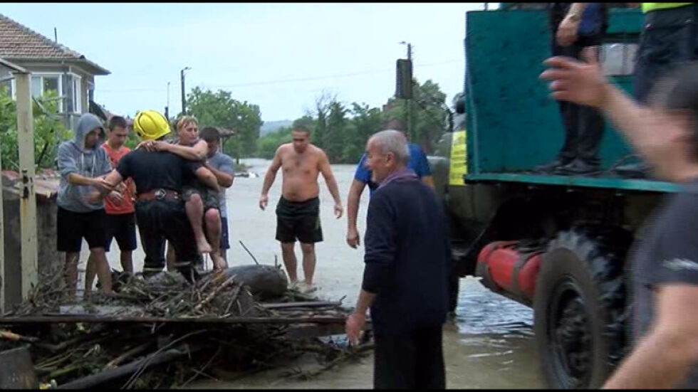 Воден ад в цялата страна (ОБНОВЕНА)
