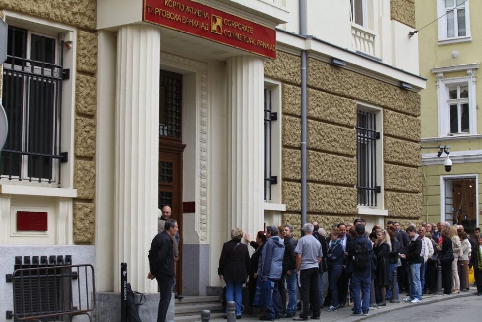 Проблеми за куп институции със сметки в КТБ