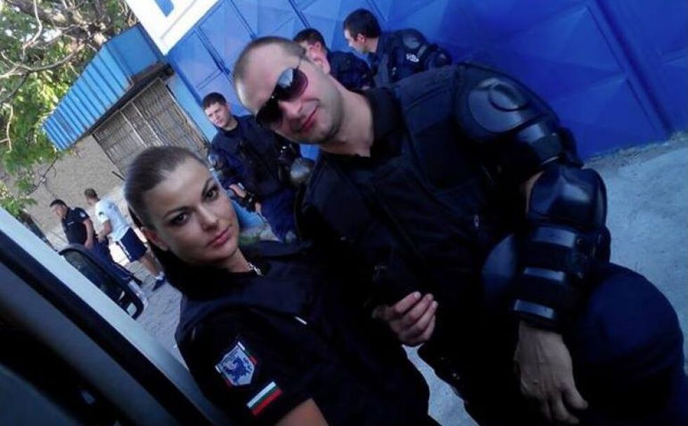 Полицайката, която би протестиращи през 2013 г., пак взриви социалните мрежи
