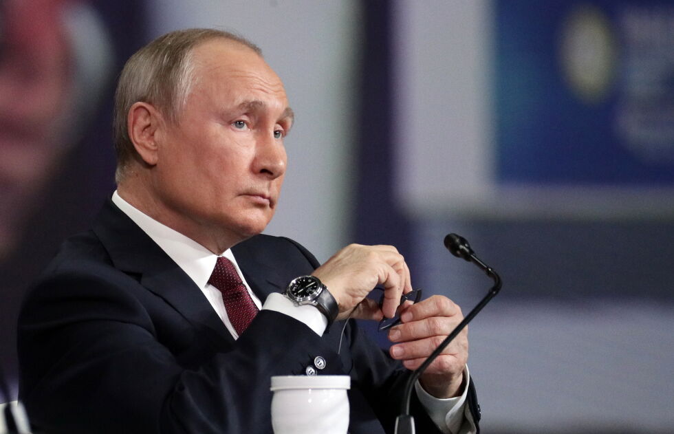 Параноята на Путин: Бивш негов охранител с разказ за тайните му влакове, бункери и карантини
