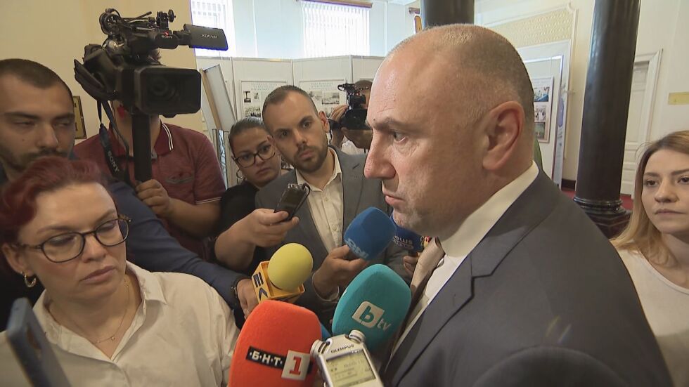 Каримански, ИТН: Напускането на министрите ни е тяхно право, след като нищо не им е одобрено
