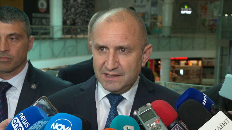 Радев: Политическата криза е факт