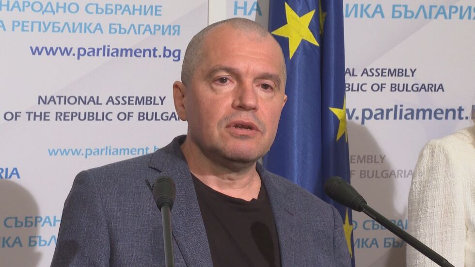 Тошко Йорданов: Петков иска да си направи втори Гешев в КПКОНПИ