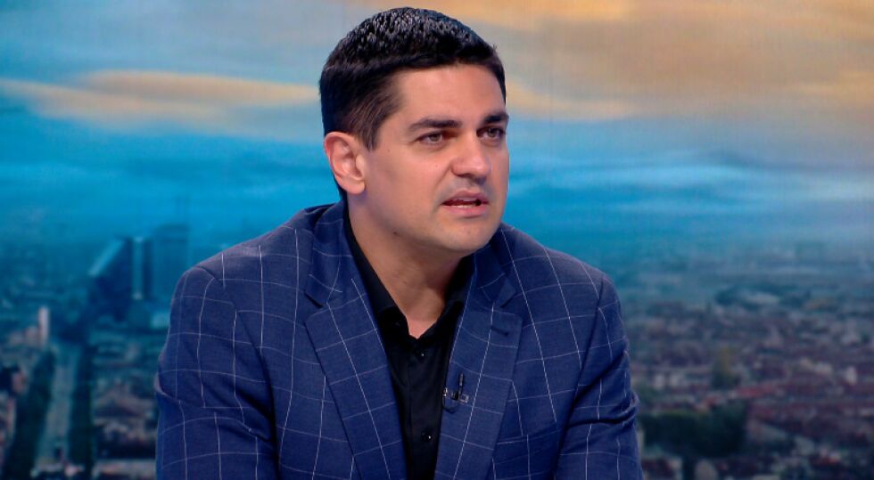 Радостин Василев пред bTV: Депутатите от ИТН са гумени печати на волята на ръководството