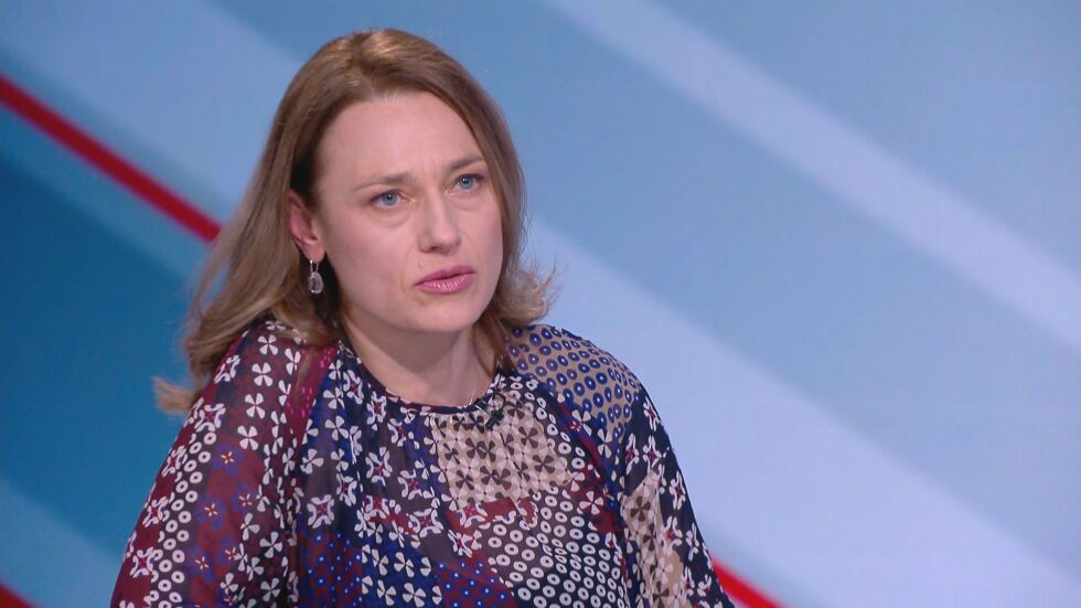 Митева: ИТН все още има парламентарна група, но натискът продължава