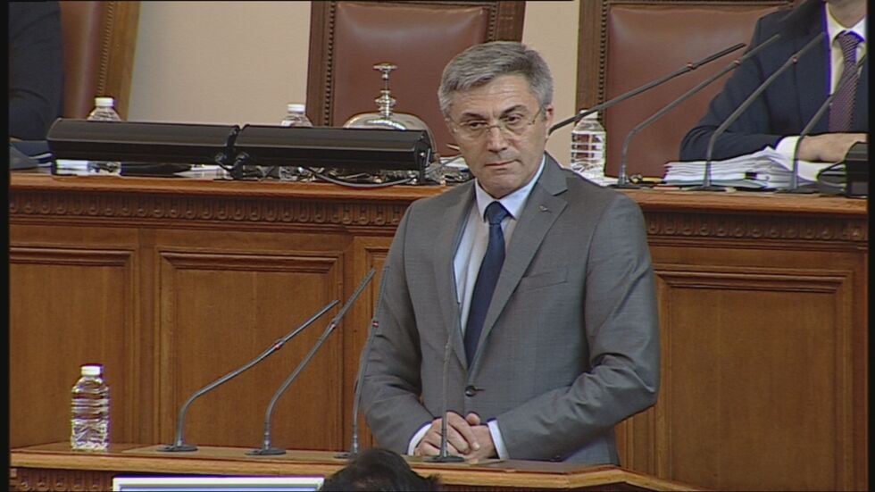 Карадайъ: Правителството „Петков“ е най-лошото за последните 32 години