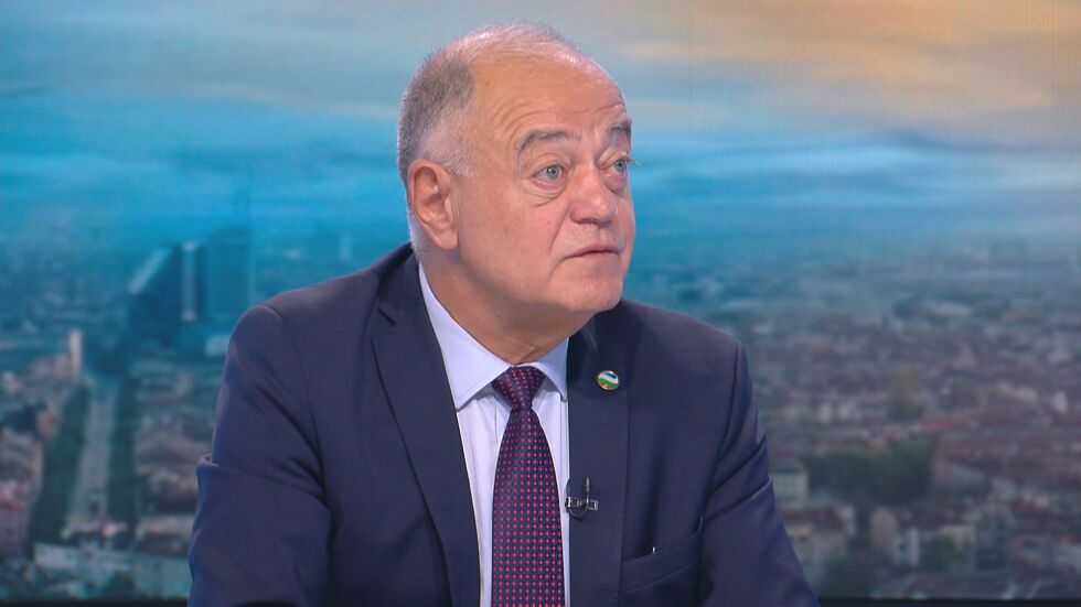 Атанасов: Свалянето на Минчев е активно мероприятие, зад записката за Македония стои КГБ