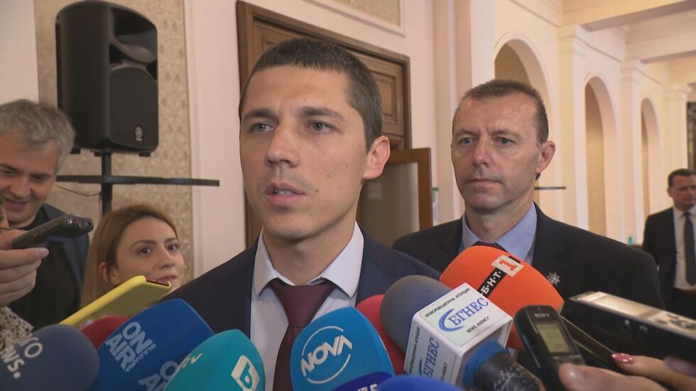 Мирослав Иванов: Няма да се възползвам от правото да стоя 14 дни начело на НС 
