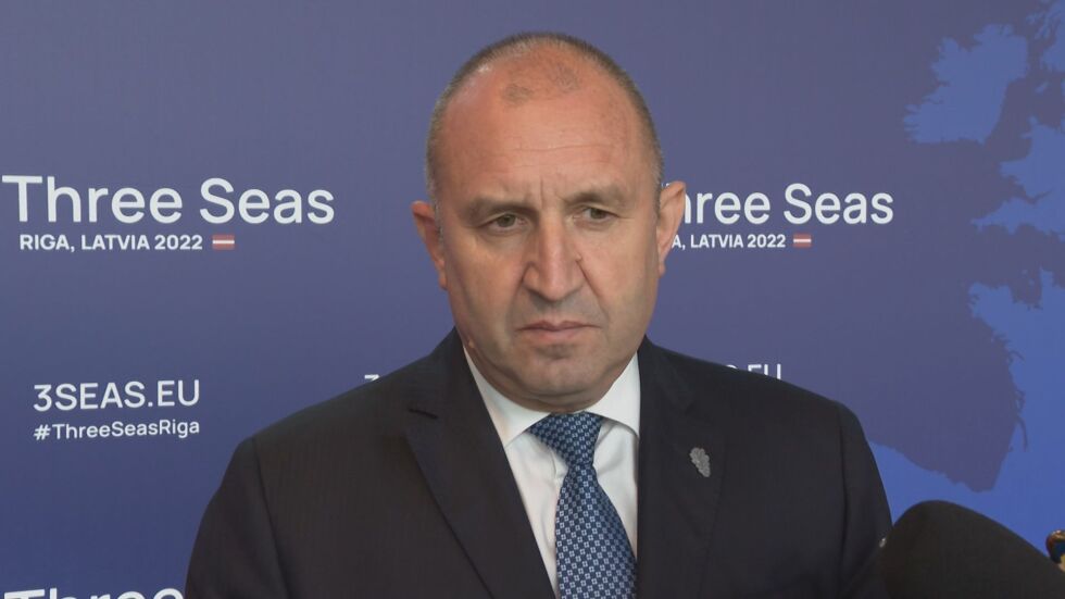 Президентът: Не приемам политическото номадство, това изкривява вота на хората