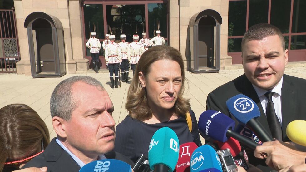 Йорданов след консултациите: Ще подкрепим кабинет с ясна програма, без Петков и Василев