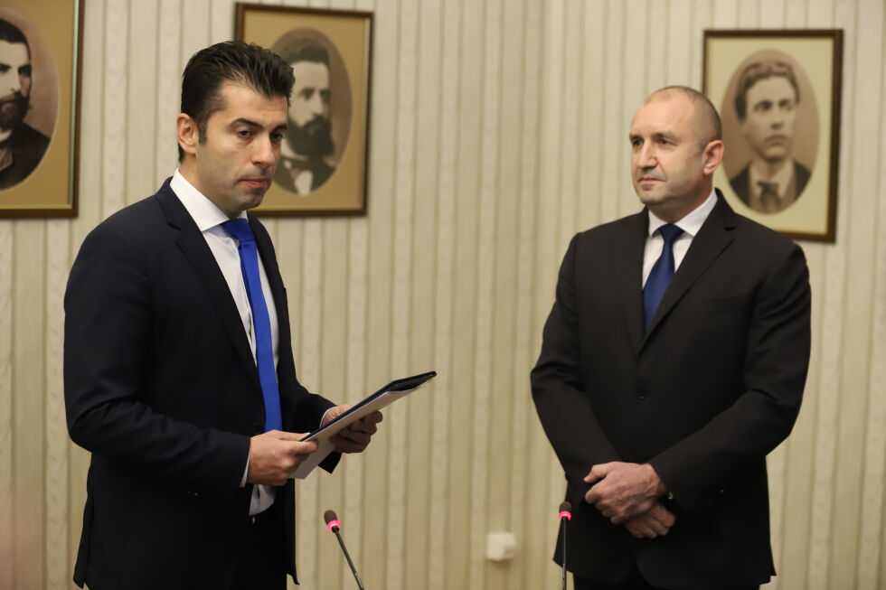 Президентът връчва мандат за съставяне на правителство на ПП в петък 