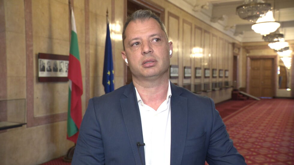 Делян Добрев: Всеки, който работи срещу интересите на страната, трябва да бъде екстрадиран
