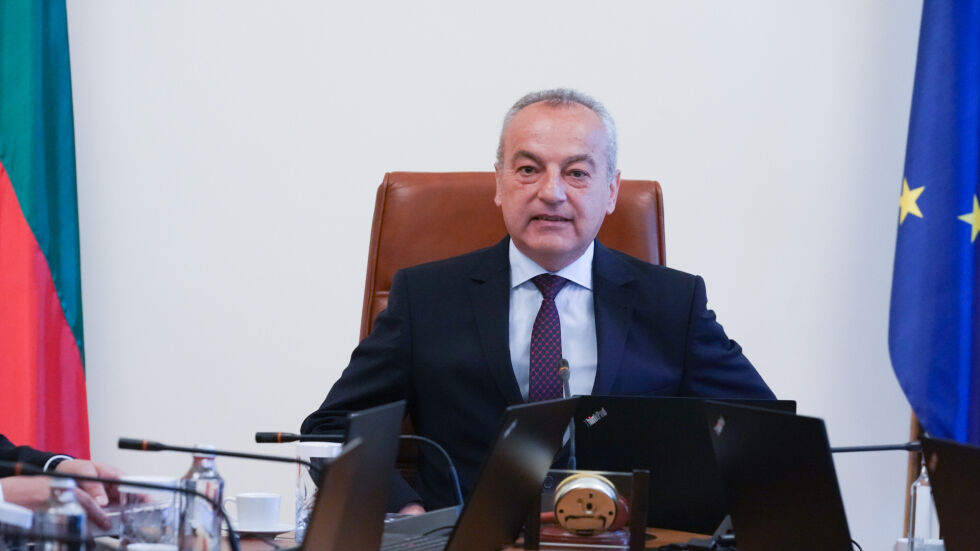Румен Радев назначи Гълъб Донев за началник на кабинета си 