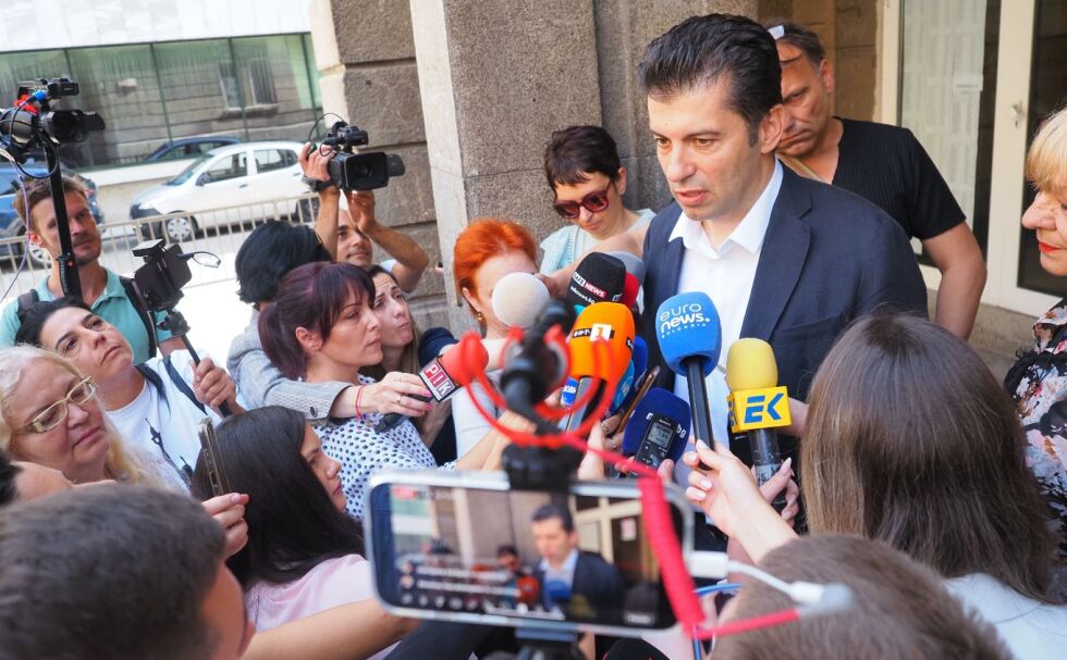 Кирил Петков: Докато Пеевски и Борисов взимат решения, няма  смисъл да се преговаря