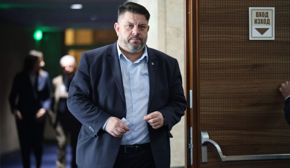 Атанас Зафиров е избран за временен председател на БСП