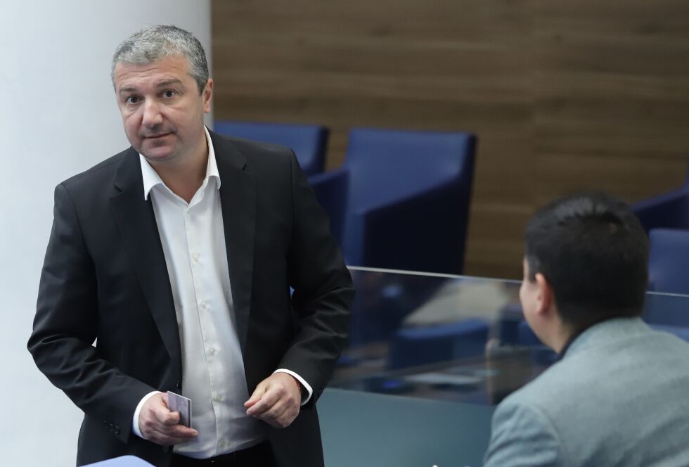 Драгомир Стойнев: Важно е да се избере председател, а не кой е