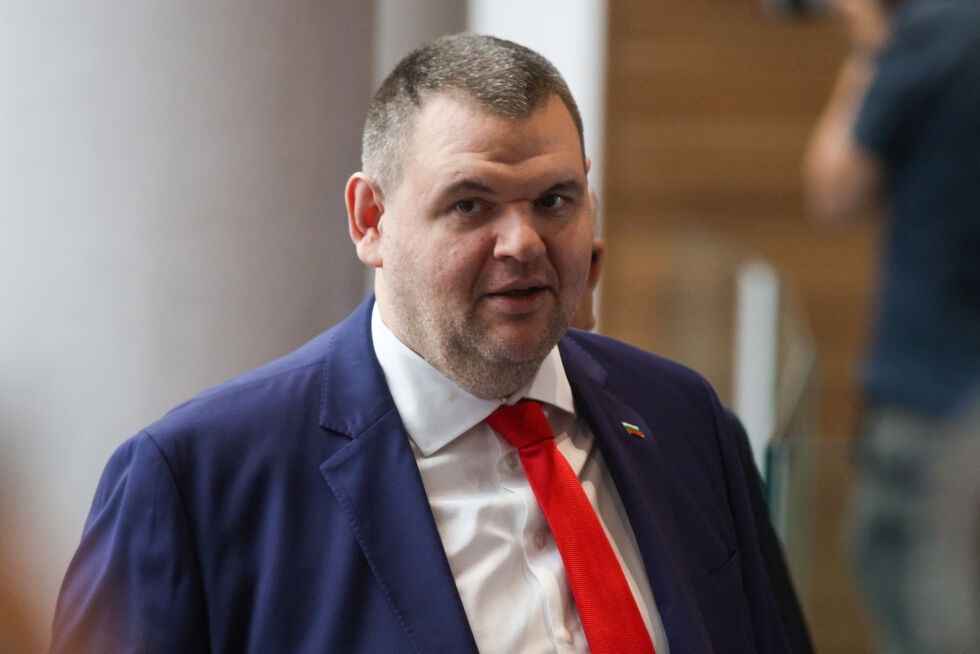Пеевски: На Срещата на върха на НАТО да отиде Главчев, за да няма риск Радев да сее руска пропаганда