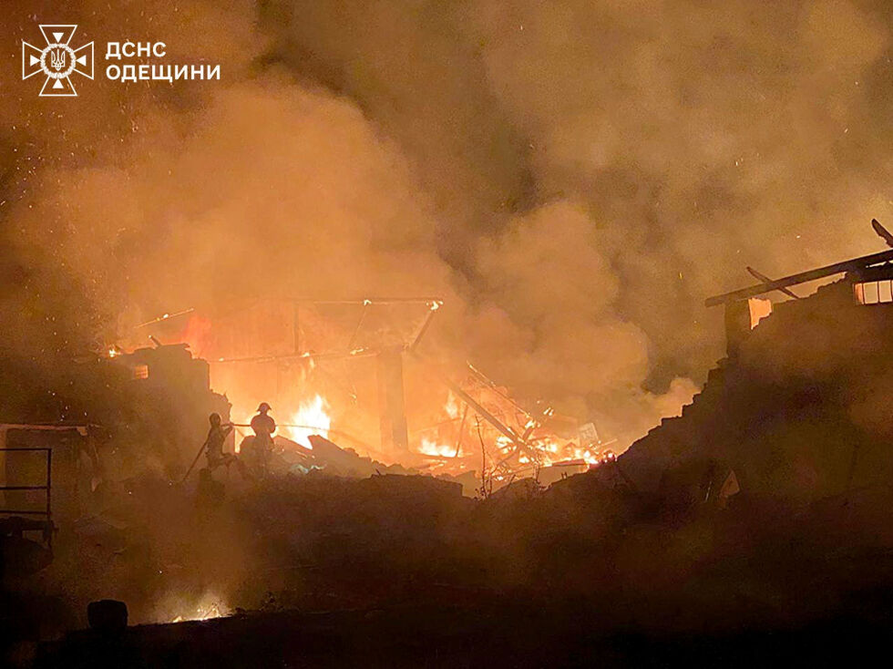Експлозии в Одеса след руска атака с дронове, Киев - "под комбиниран вражески удар"