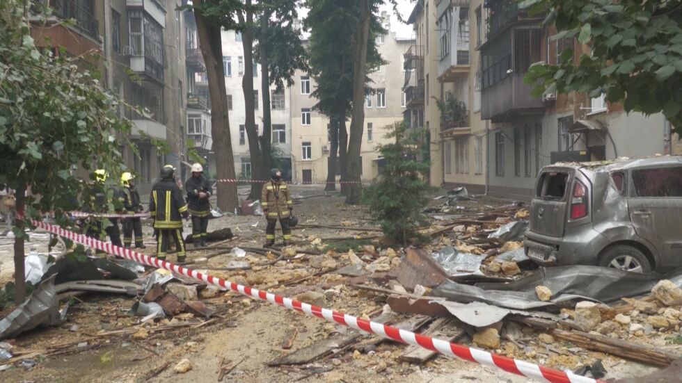 Руски удари убиха 19 души в Централна Украйна