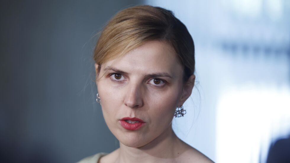 Министър Велислава Петрова: Единни сме, няма различие между думите на премиера Радев и моите