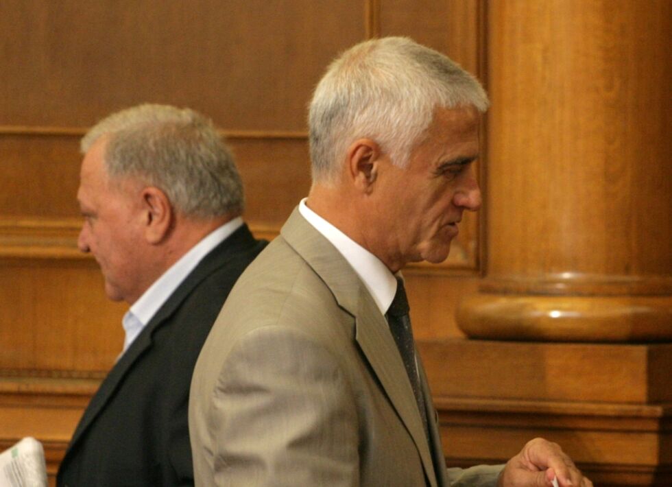 Петър Димитров: Премиерът вече не е в бяло и тъгува за 2009 г.