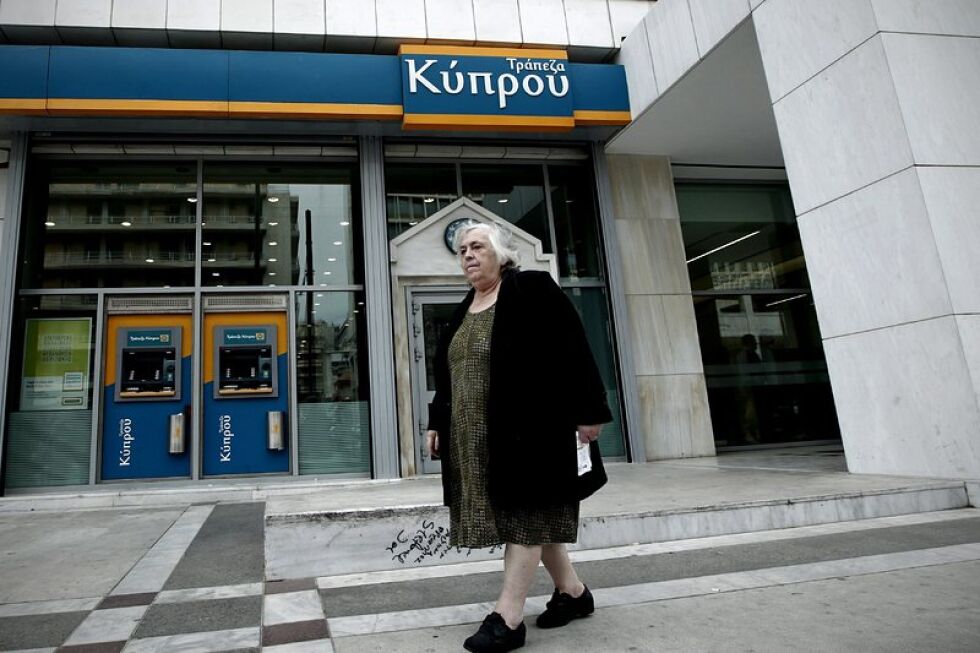 Лимити върху паричните трансфери бяха въведени в Кипър