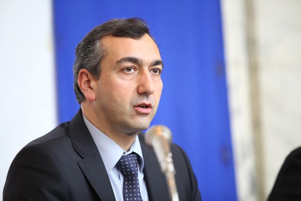 ЦИК проверява имало ли е предизборна агитация в "Арена Армеец"