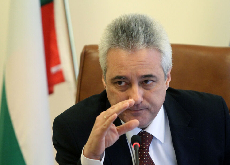 Премиерът помоли министрите да си вдигат телефоните, освен ако не са на концерт