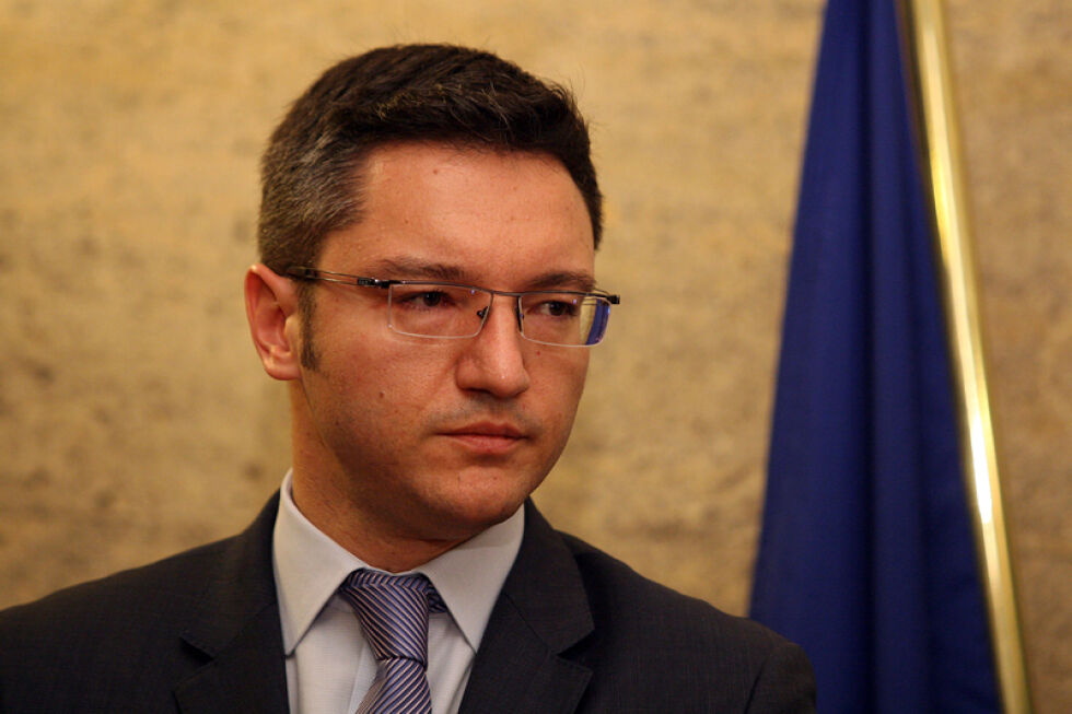 Вигенин: Не очаквайте БСП да се разпадне, влизат повече хора, отколкото излизат