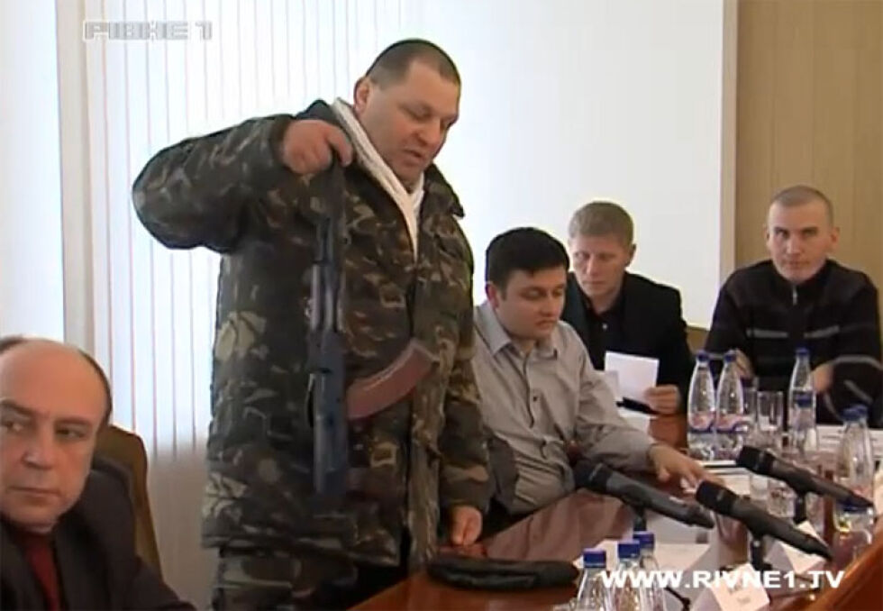 Загинал лидер на „Десен сектор" се прострелял сам в сърцето