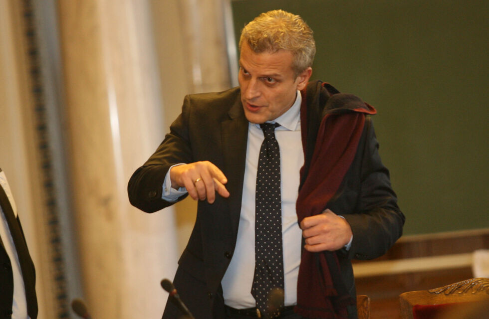 Здравният министър Петър Москов наказа "Софиямед"