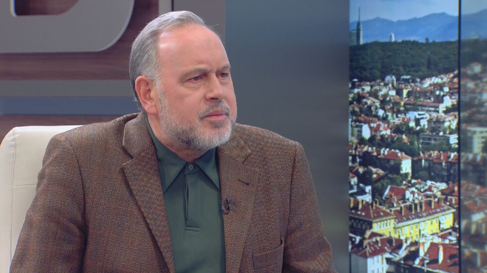 Славчо Велков: Експлозивът в Манчестър е бил или в чанта, или атентаторът е дребен