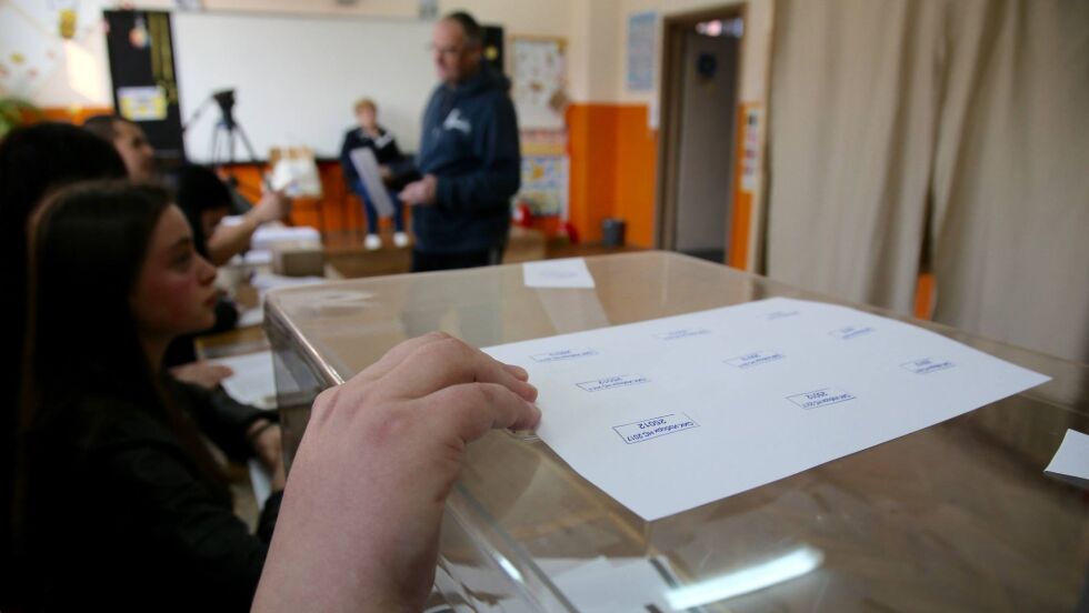 8,44% е избирателната активност в страната към 10 ч. 