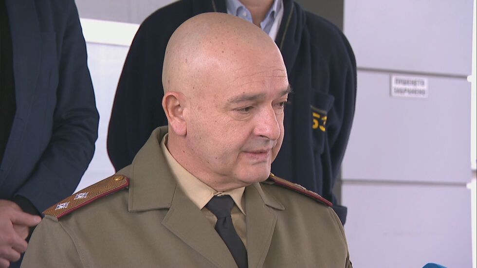 Ген. Мутафчийски: Изследваме 140 контактни лица със заразената пациентка в Габрово
