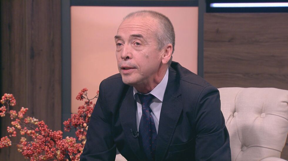 Мангъров: В 80% от случаите на коронавирус симптомите са леки или ги няма 