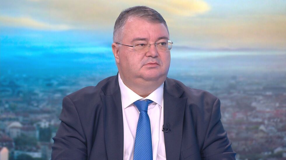 Управителят на НОИ: Очаква се бройката на болничните заради карантина да се увеличат