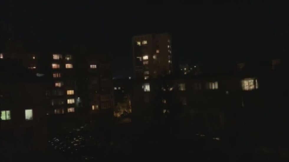И тази вечер аплодисменти от балконите за българските медици (ВИДЕО)