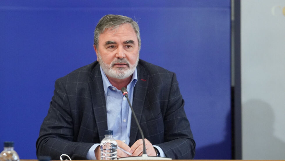 Кунчев предлага: COVID сертификат за служители и посетители или затваряне